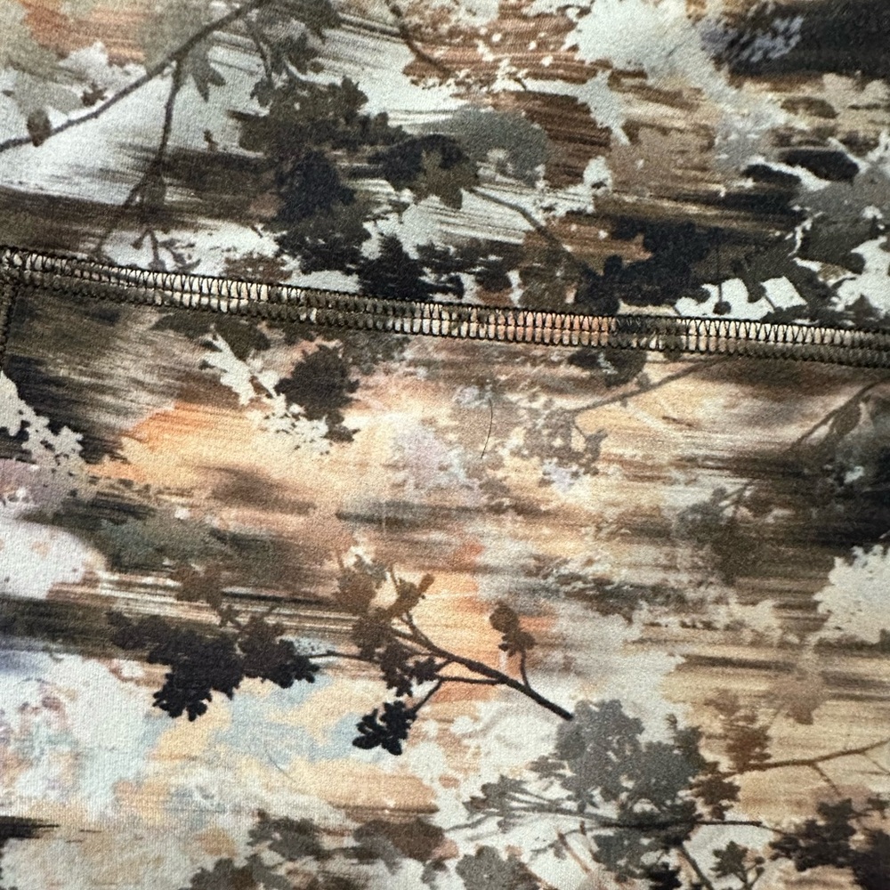 Lululemon Tree/Forest Pattern Leggings - image 4